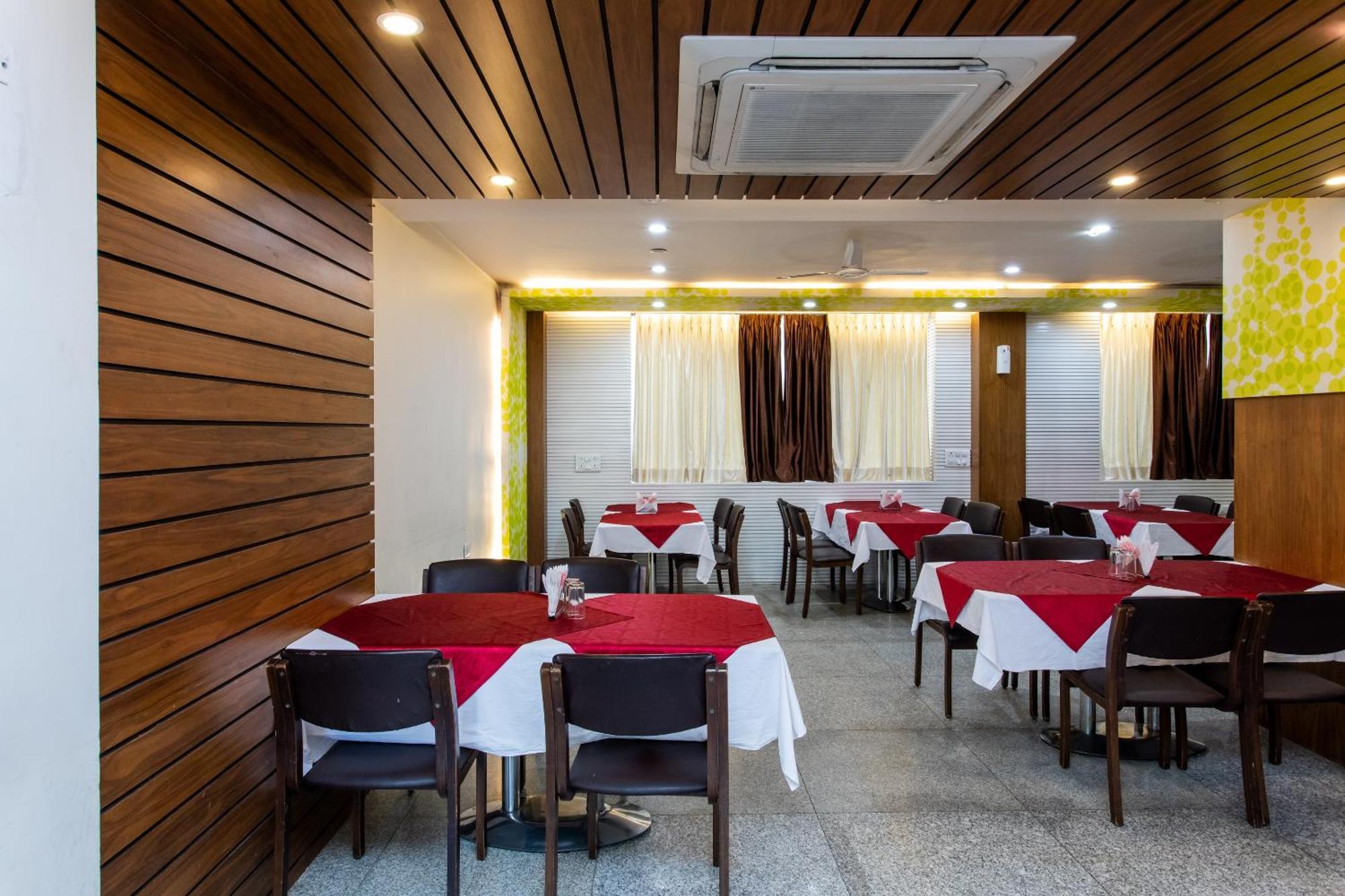Super Hotel O Mohit Regency Μποπάλ Εξωτερικό φωτογραφία